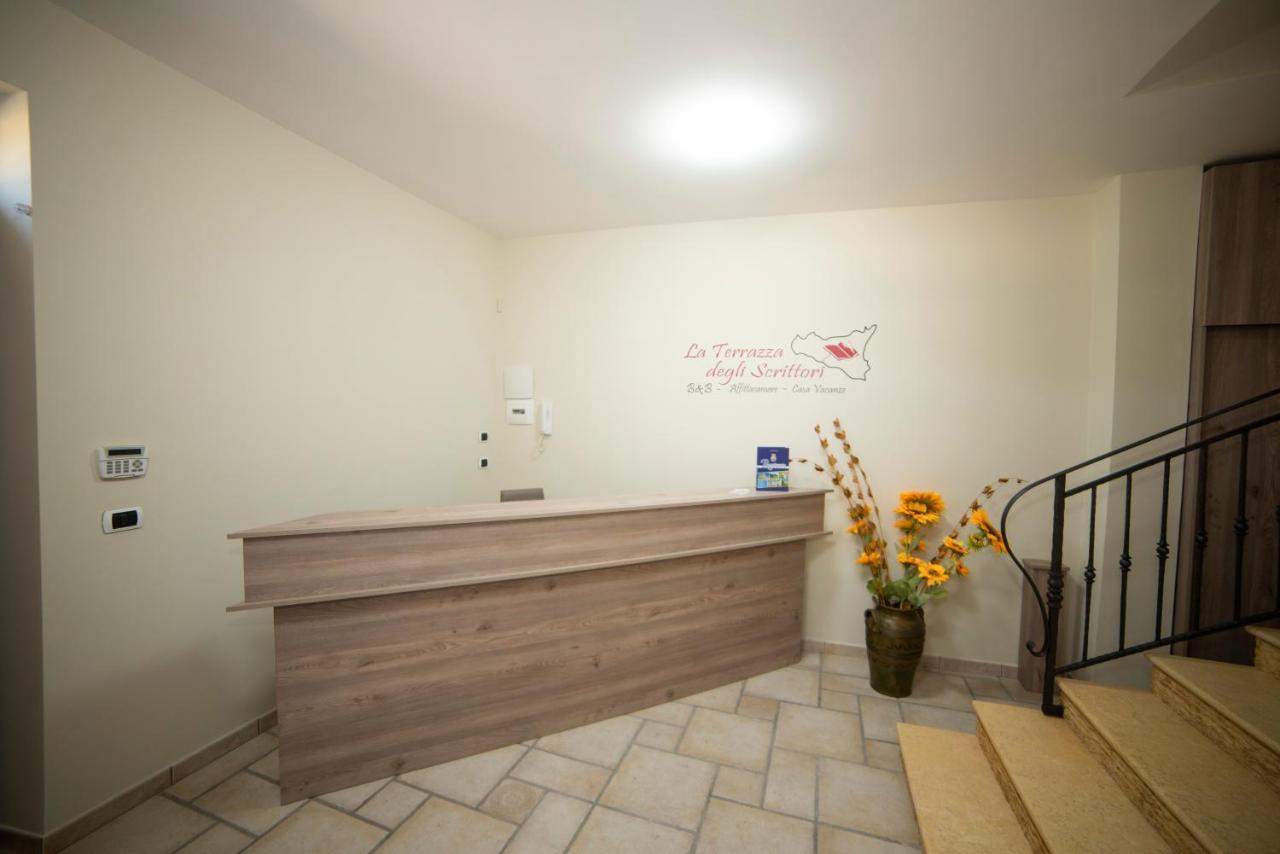 B&B La Terrazza Degli Scrittori Racalmuto Luaran gambar